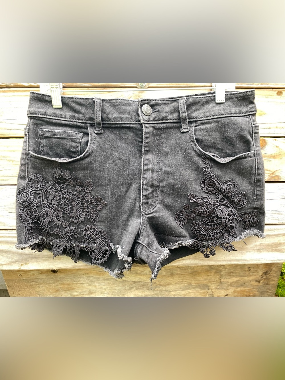 American Eagle High Rise Shortie Black Lace-Appliqué Denim Shorts Size 12